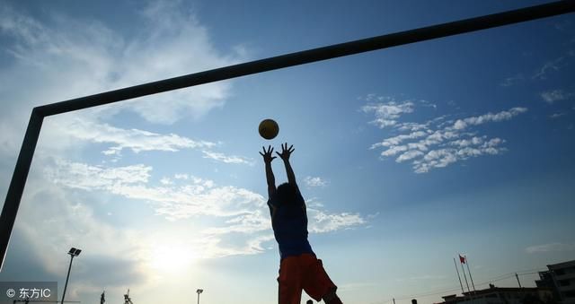 关于青春的文艺短句,句句唯美,让人读醉心扉!