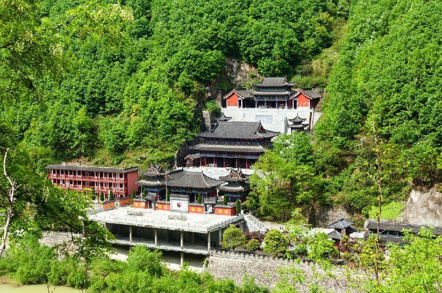 国家水利部老干部来汉中石门栈道风景区参观考察