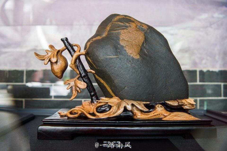 这个县为“一块石头”造了一座博物馆,游客却说石头无价!