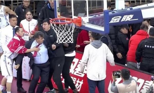 贝西诺维奇郭士强