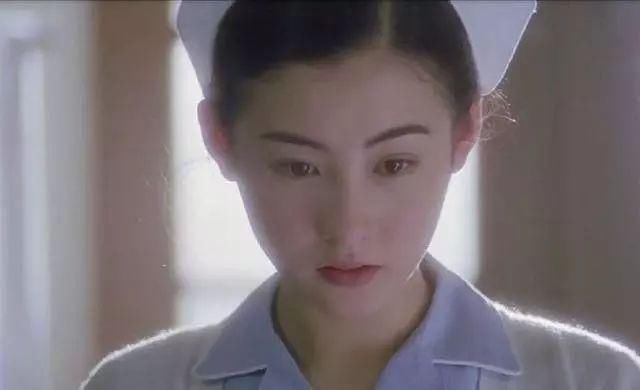 1999年张柏芝和任贤齐合作纯爱浪漫电影星语心愿.