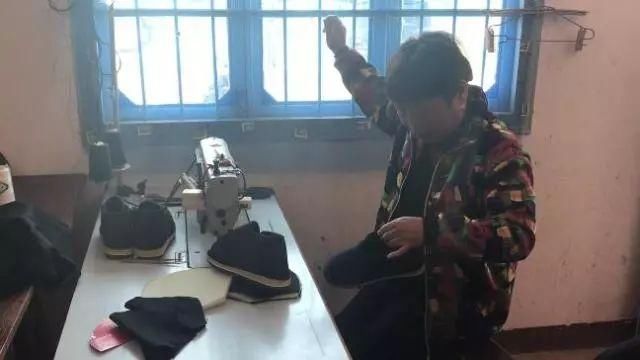 哭!常山残疾阿姨花光20万养老钱,竟为了做这