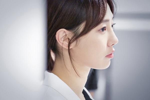 黑寡妇斯嘉丽成为百亿女演员,紧跟她后面的中