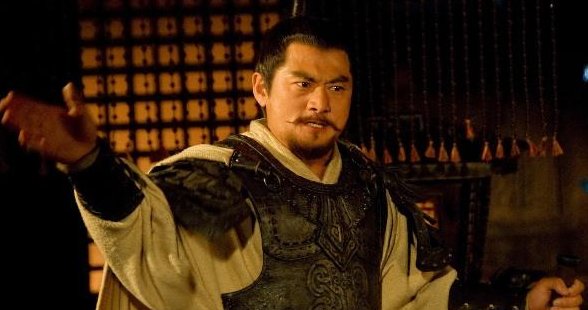 丈夫养外室,原配提刀前往,踹门后丢下刀,说了一