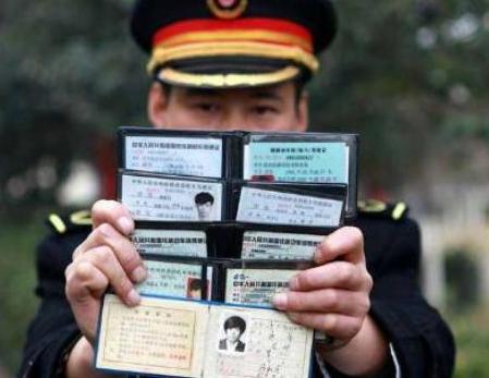 交警提醒:C1、C2、B1、B2、A1、A2的通用驾