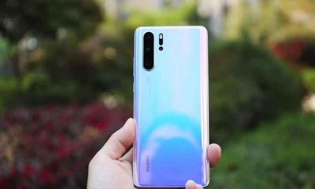 为什么华为P30卖不过苹果的iPhone XR?六个