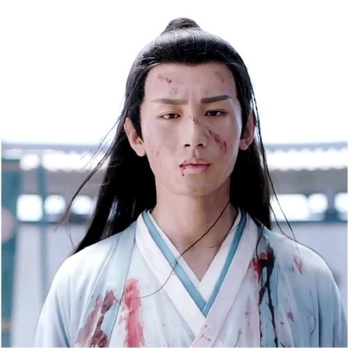 盘点艺人受伤妆：吴磊使人忽视年龄，成毅让人心疼落泪，而他最让人猜不透
