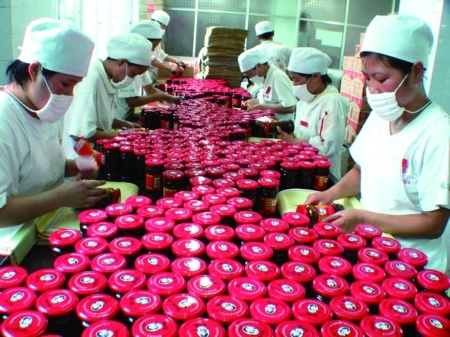 大字不识几个的她,凭借什么建立几十亿市值的