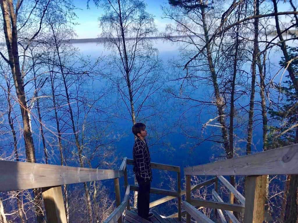 蔡徐坤芬兰直播,还没正式开始就多达90多万人