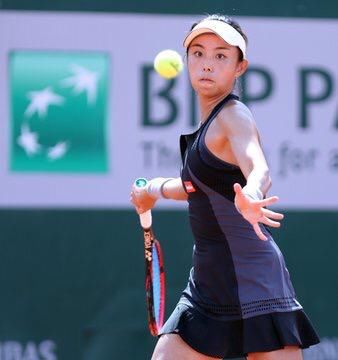 突破!法网王蔷仅丢两局横扫马尔蒂奇 生涯首进