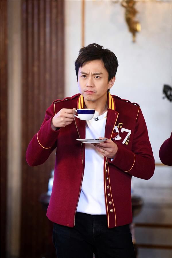 新一季跑男荣耀回归邓氏英文在联合国总部