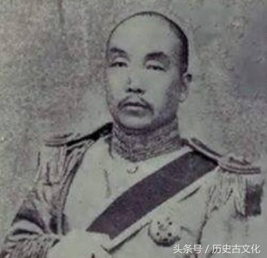 一群流氓组成的军队,天天就知道坑害老百姓,面对日军:血战到底