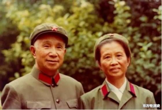 他是地位最高的开国将军,战功赫赫却很低调,时常被哨兵拦住盘问