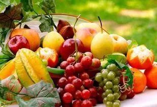 收购夫妻水果店60%股份,把老板娘变成员工,这