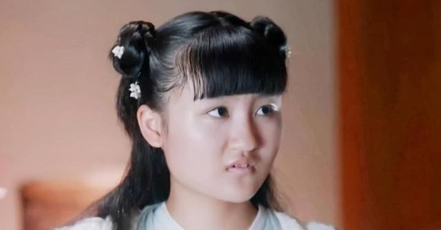因长得好看，被禁止整容的小芈月，如今11岁惊艳众人