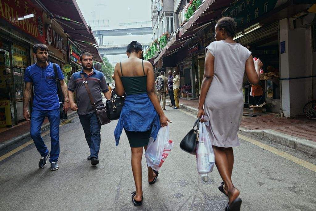 广州有个区域全是非洲人，娶了很多中国女孩，让当地人男人苦不堪