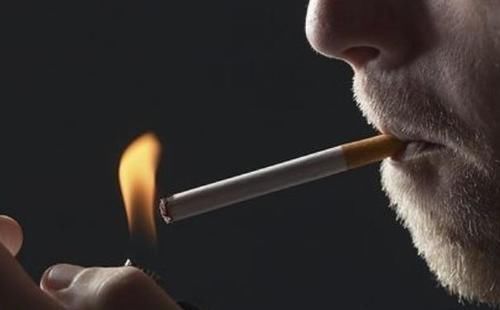 男人事后抽烟危害加倍,避开6个时间,再舒服也