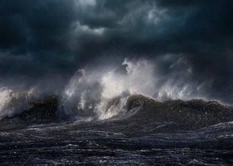 刚刚,300亿爆款基金暴跌超7%!35万人被坑惨,3个月浮亏37亿!