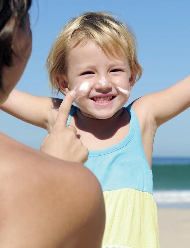 孩子应不应该多晒太阳？传统的育儿观念又害了宝宝