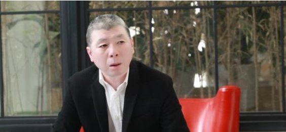 冯小刚豪宅内景曝光,2072万名画挂客厅落灰,当导演忒赚钱了 pp电子娱乐平台