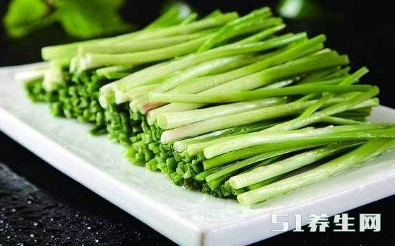 这种韭菜一定不要买,吃了会中毒,甚至会得癌了,别傻傻不知道了