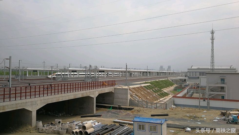 高铁之窗:探访京沈高铁朝阳站,年底具备通车条