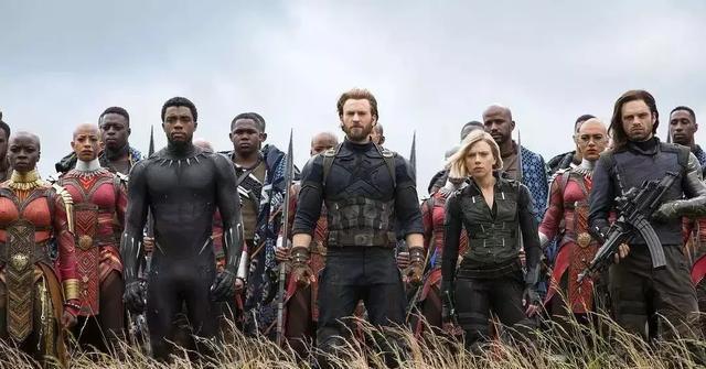 挤爆!复联4上映,今天凌晨的新加坡电影院堪比