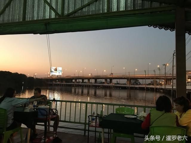 全家在曼谷吃顿泰餐，没螃蟹、没大虾、没硬菜，一桌花了400元！