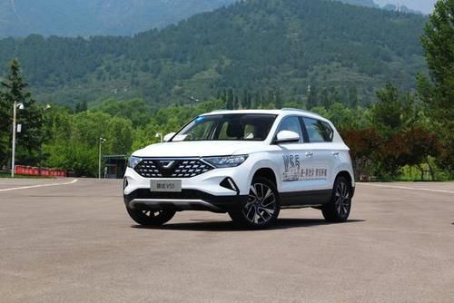 驾驶员身份曝光