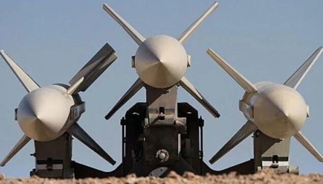 大批导弹云集德黑兰!打造10公里首都防空圈,美