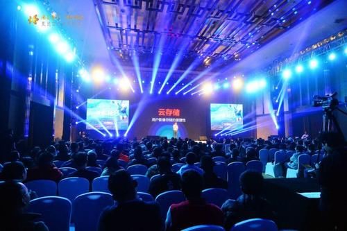 雷军今到场助威《小米枪战》游戏发布会