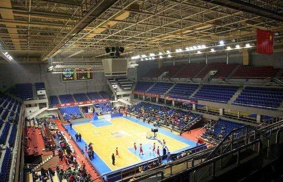 同样大的球场, 相比NBA, 为何CBA联赛转播的