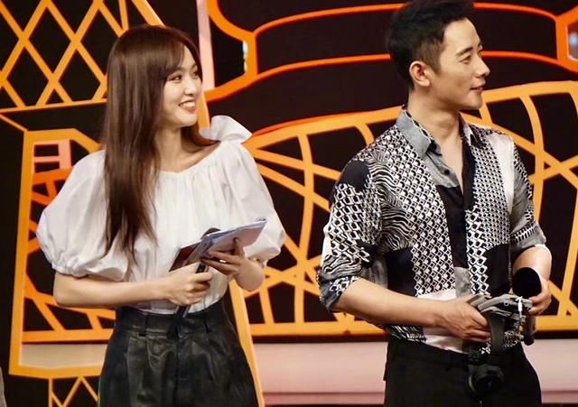 《归去来》开播,唐嫣罗晋上演妇唱夫随,孙坚却