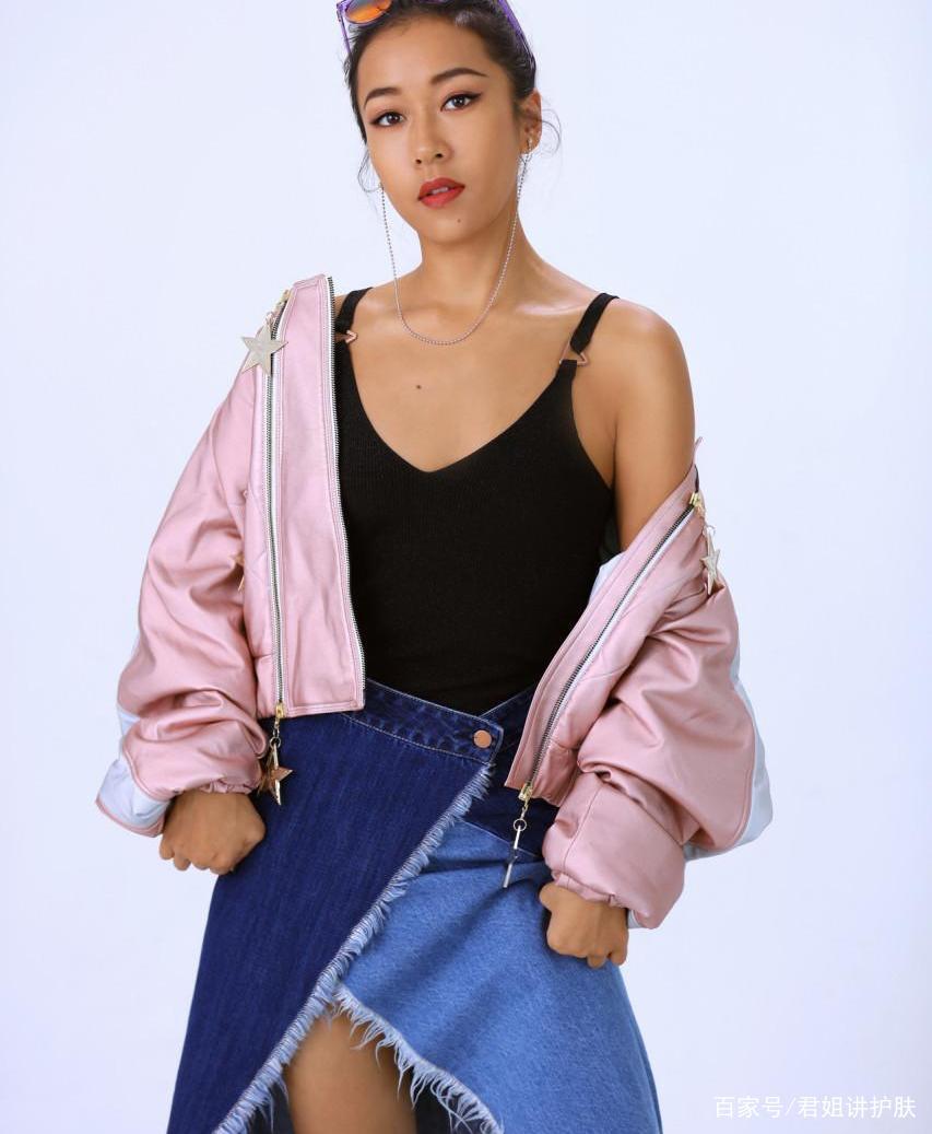 你属于耐看型还是惊艳型美女?只需看这4点