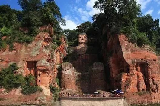 中老年人经常旅行的4大好处，最适合爸妈去旅行的10大目的地