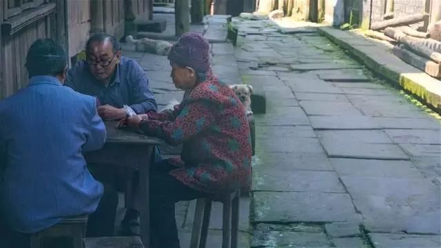 人间四月芳菲尽,古镇深巷炊烟袅 成都周边最冷门的5个古镇