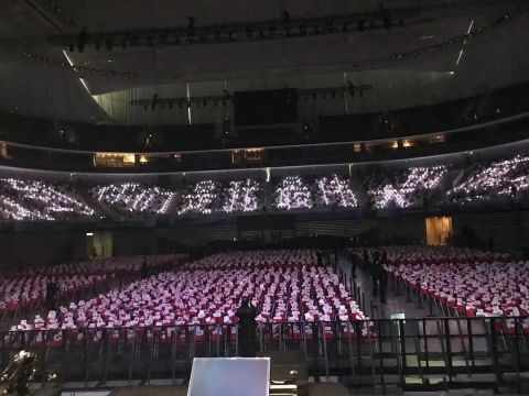 易烊千玺演唱会有多少座位