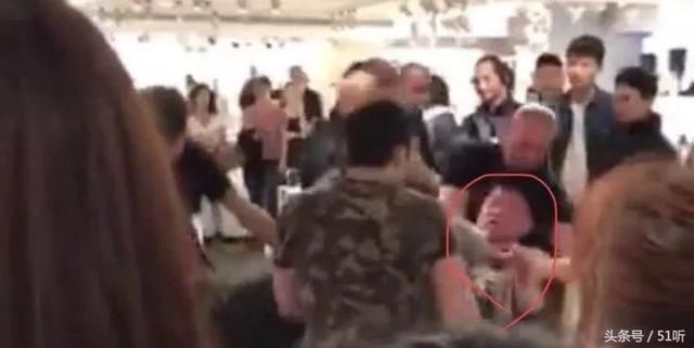 中国人滚出去中国顾客巴黎购物遭围殴,只因质