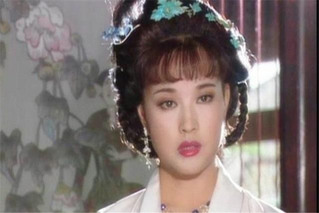95版《武则天》刘晓庆的美照,一颦一笑尽显妩