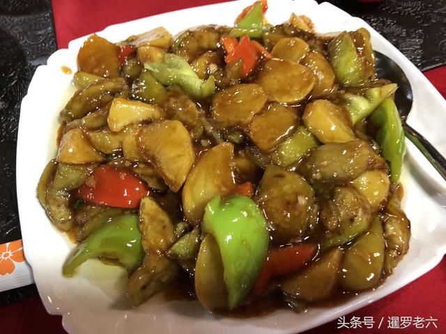 在遥远的索契竟有家“北京饭店”!店员颜值高，美食比国内便宜!