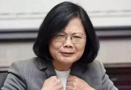 蔡省长下台倒计时?香蕉1公斤2毛,蕉农:民进党不倒,经济不会好