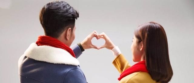 公布恋情的朋友圈说说