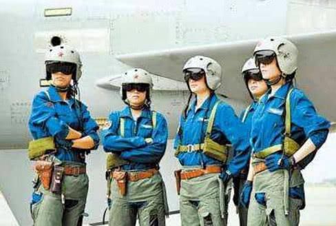 我国飞行员薪资待遇到底有多好?怪不得国外飞