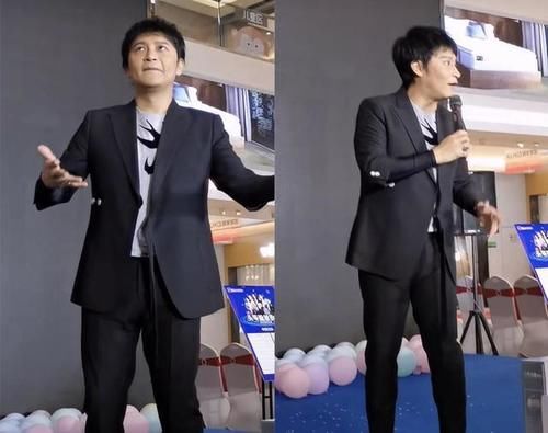 陈志朋参加小商场演出，舞台布置简陋，台下无人与他捧场令人唏嘘