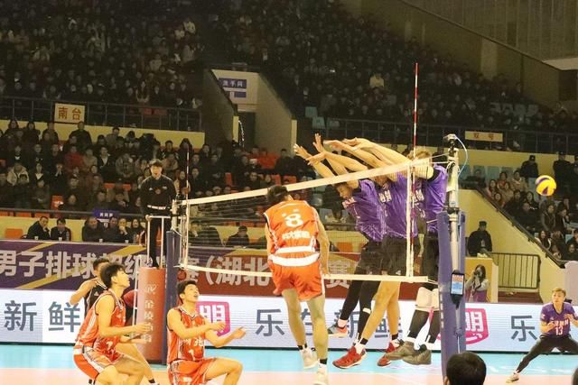 男排联赛今日直播预告:北京战八一冲11连胜,上