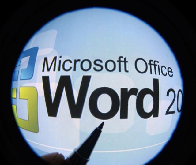 微软市值突破一万亿美元