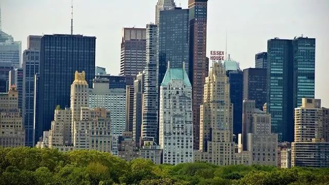 中国企业不仅能做奔驰最大股东，过去几年他们已经”悄无声息“将