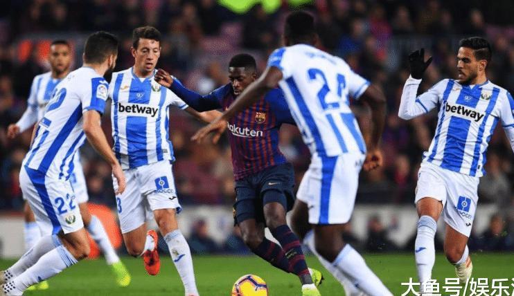 登贝莱换姆巴佩? 49%巴萨球迷不同意, C罗躺