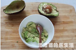 牛油果酱水果沙拉