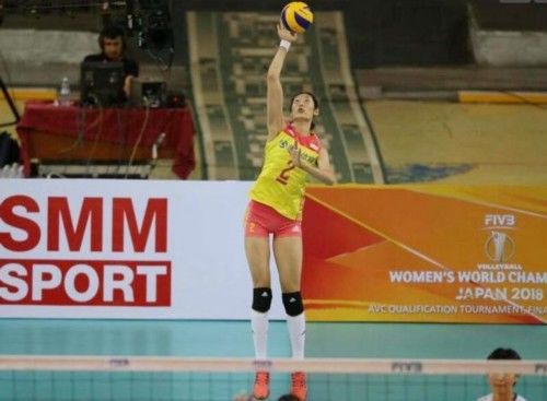 朱婷流鼻血打满3局!安家杰不动如山 网友心疼